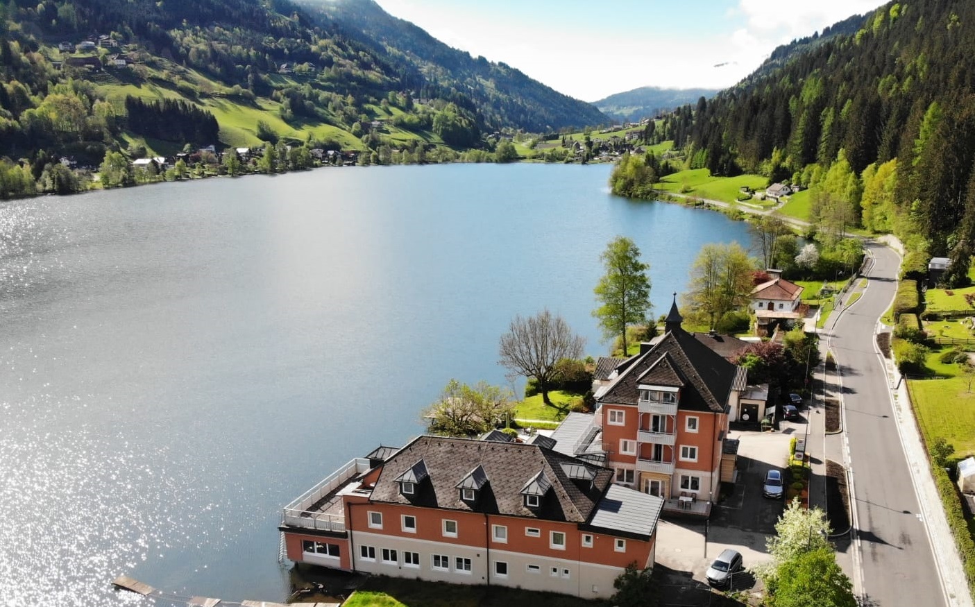 Motorradurlaub zwischen Berg und See für 2 Personen: 3 Übernachtungen mit Frühstück