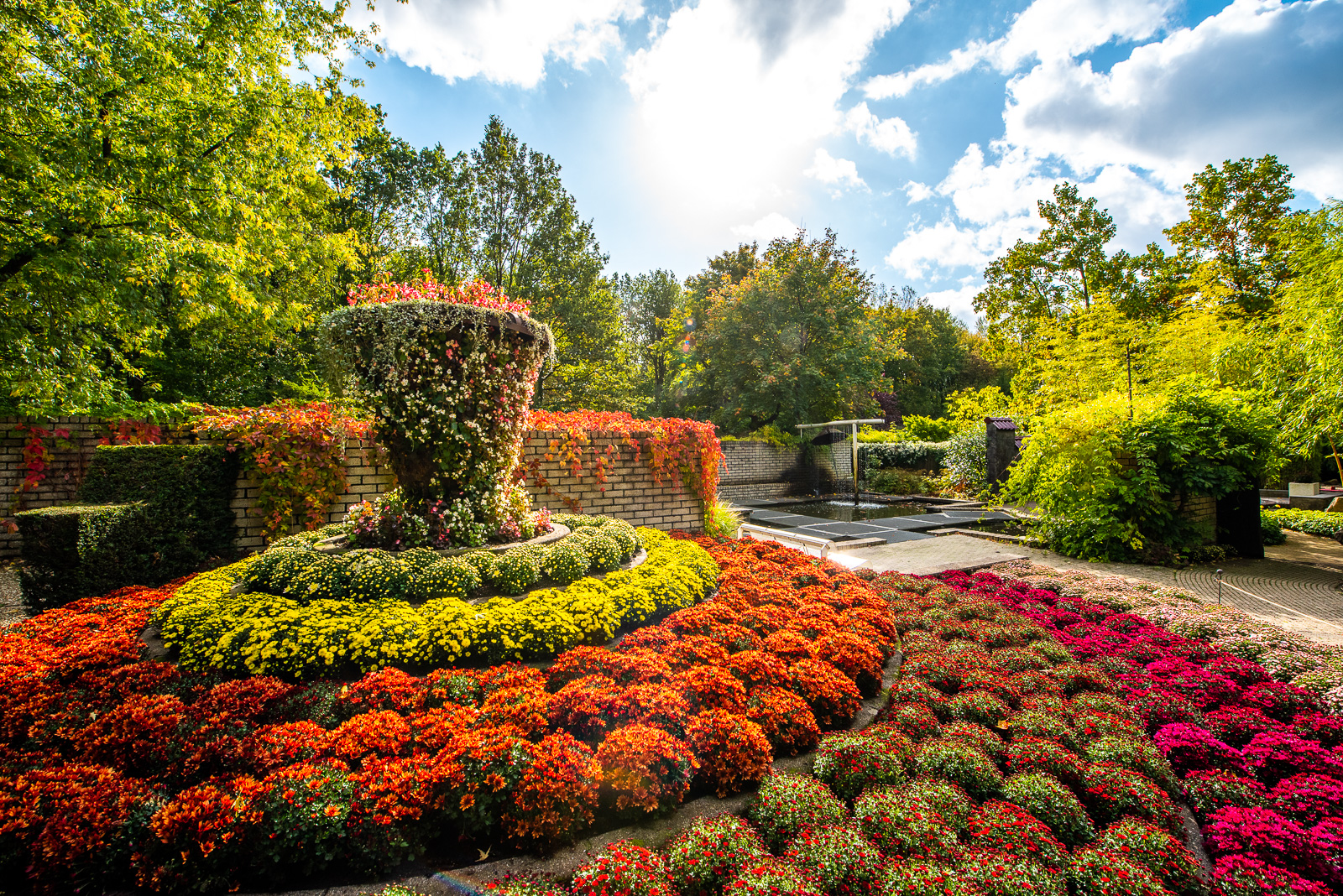 Kombi-Paket Schlossgärten Arcen + Enchanted Gardens für zwei Pers. im Wert von 68 €
