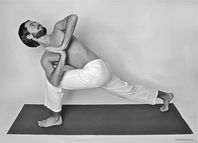 YOGA & YOU – Das Naturel „Zeit für mich“ Yoga-Retreat (5 Nächte für 1 Pers.) mit Ben Rakidzija im Hoteldorf SCHÖNLEITN in Kärnten (AT)