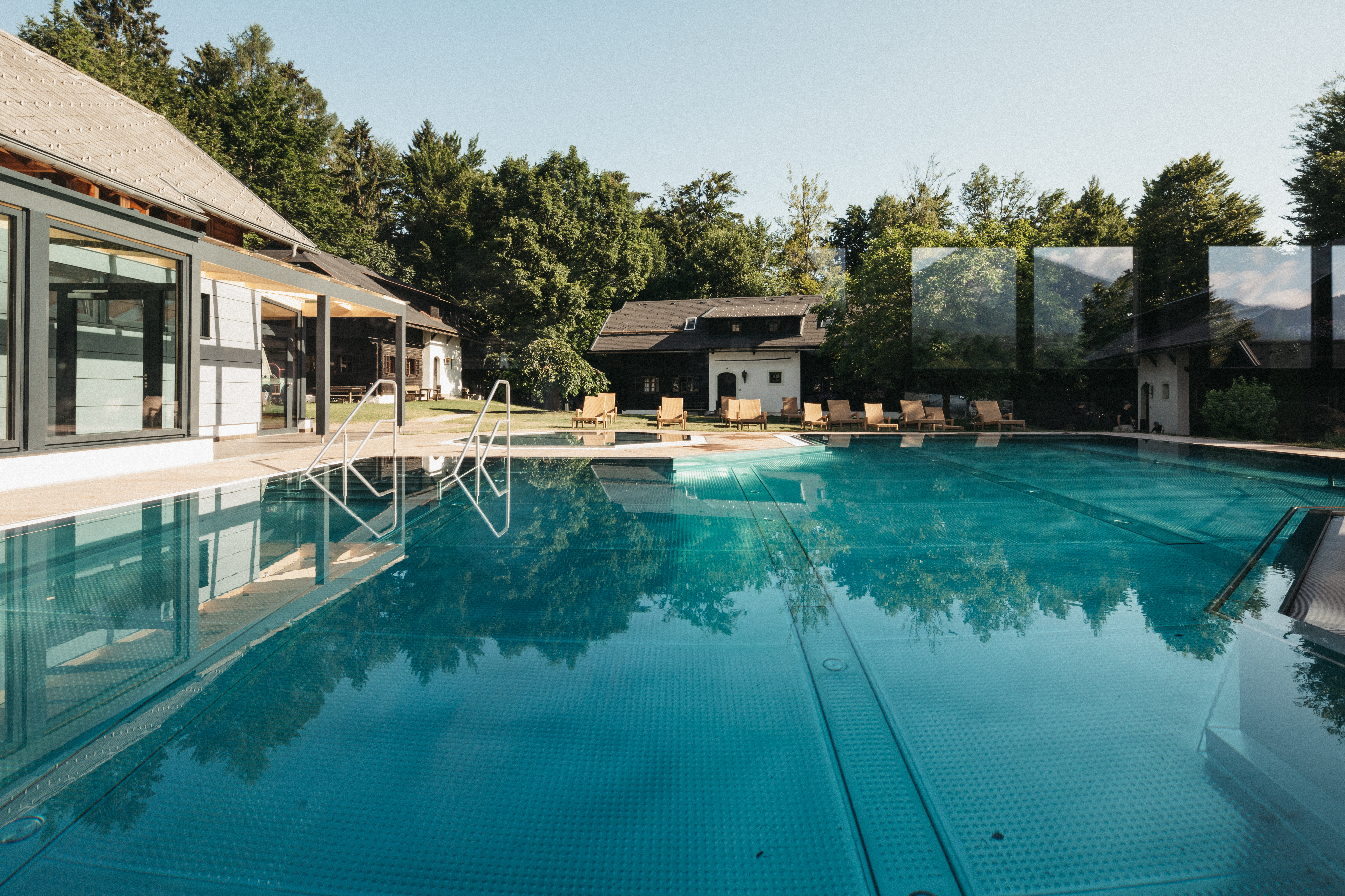 NAMASTÉ & GEH - Das Naturel Yoga-Wander-Retreat im Hoteldorf SCHÖNLEITN in Kärnten (AT) 4 Nächte für 2 Pers.