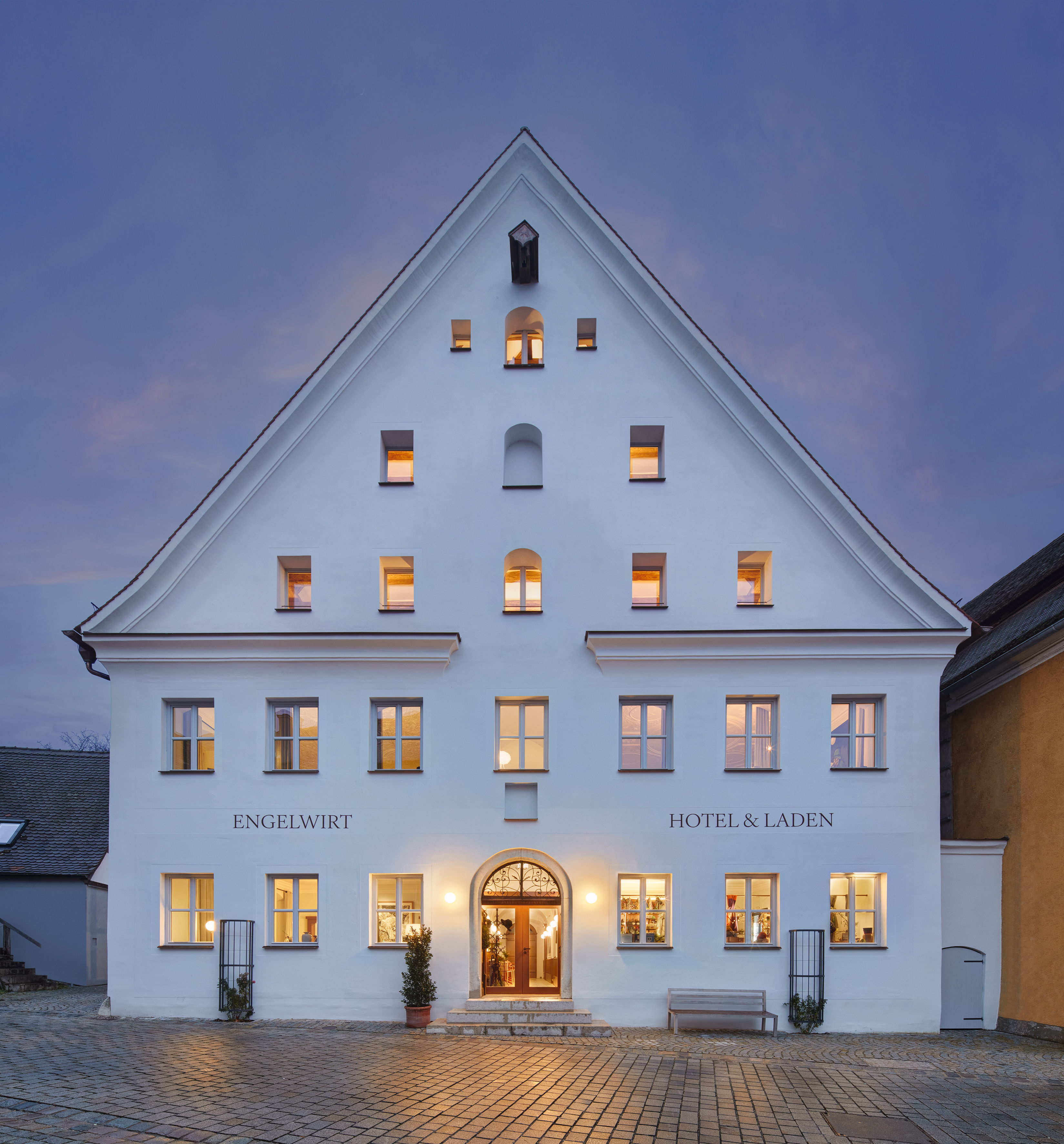 800-Euro-Gutschein für das Hotel Engelwirt im Herzen der Altstadt von Berching 800-Euro-Gutschein für das Hotel Engelwirt im Herzen der Altstadt von Berching