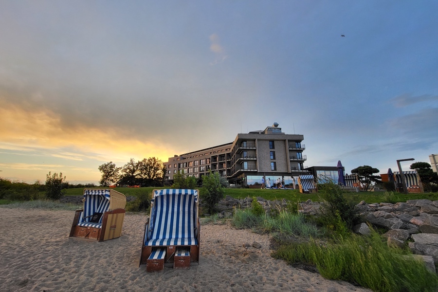 Neustadt – Top-Hotel mit Partyflair an der Ostsee: Reise für 4 Personen, 2 DZ, 13.06. - 15.06.2025 mit Müller-Touristik