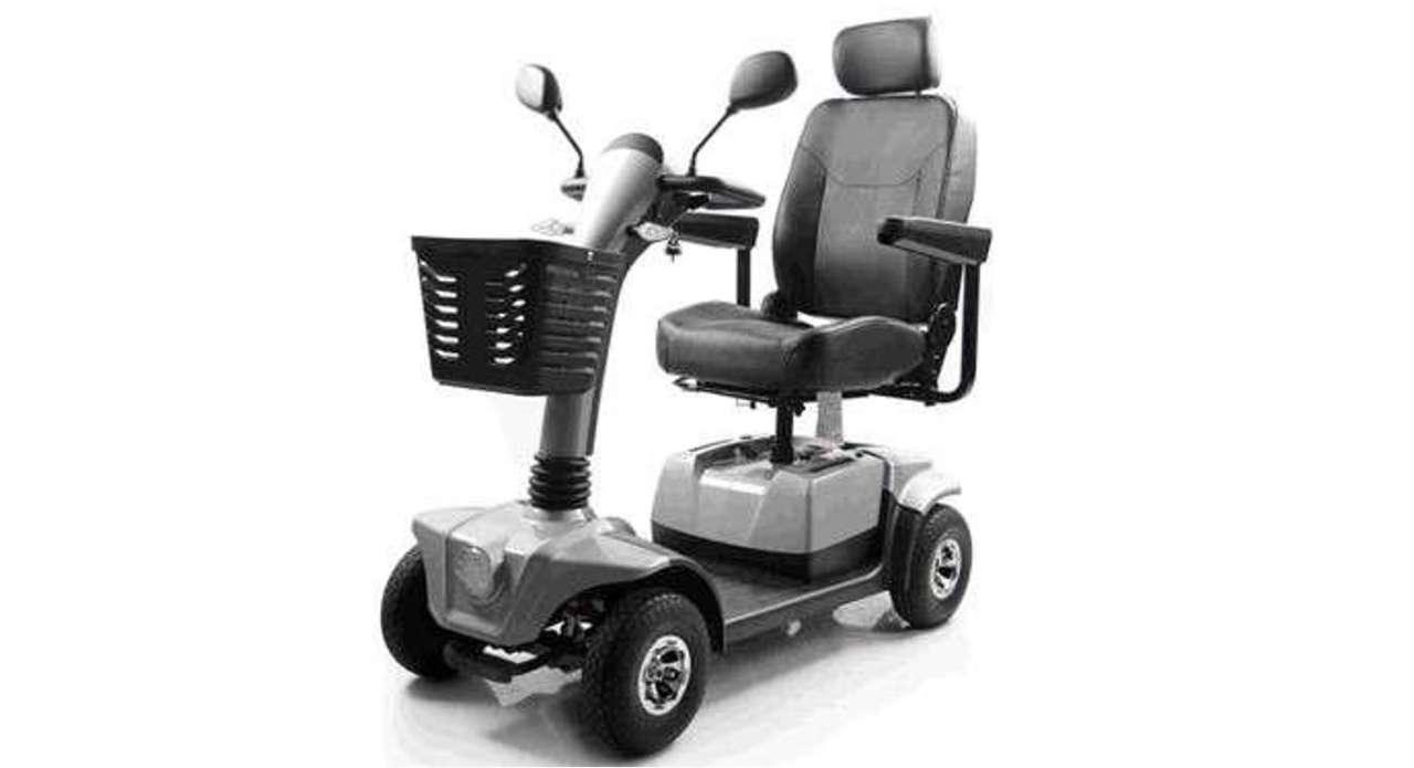 Elektro-Scooter Capri Aktiv Deutschland von Roll-tech in Xanten