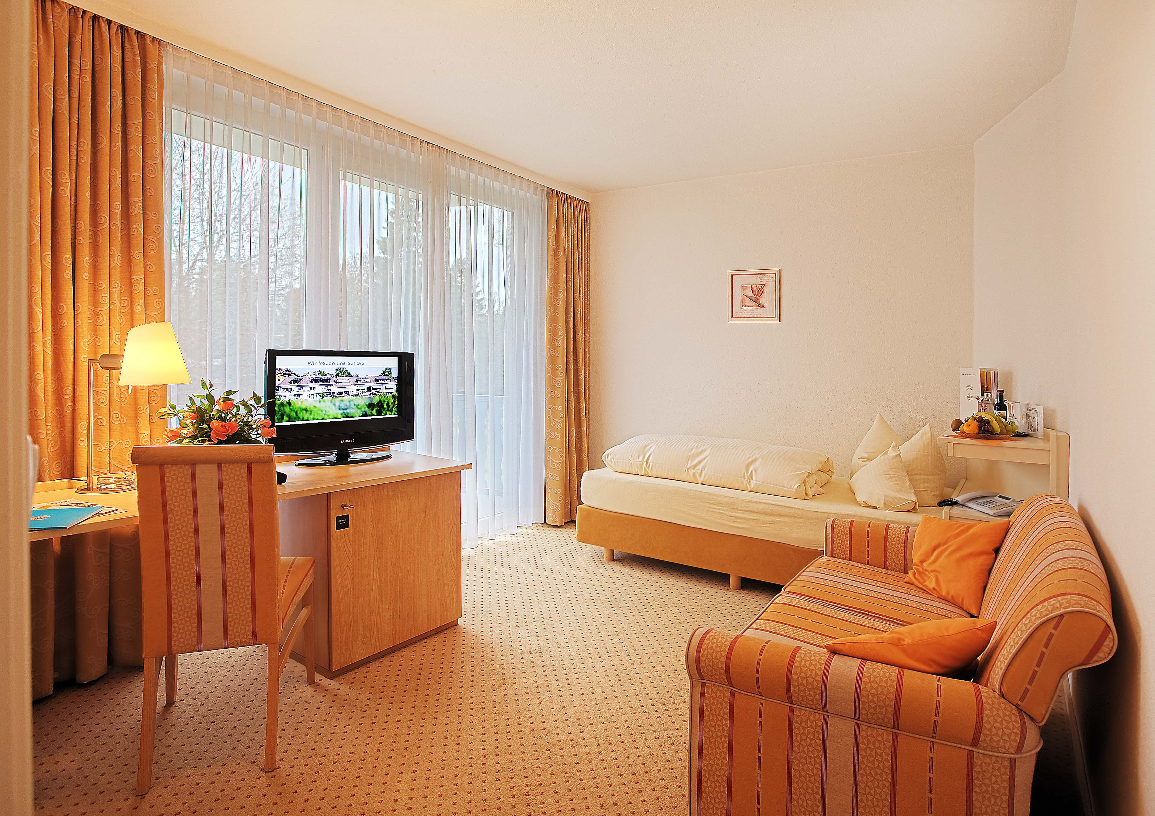 „Blütenzauber“ im Hotel Sonnengarten**** im Allgäu im Einzelzimmer für eine Person 