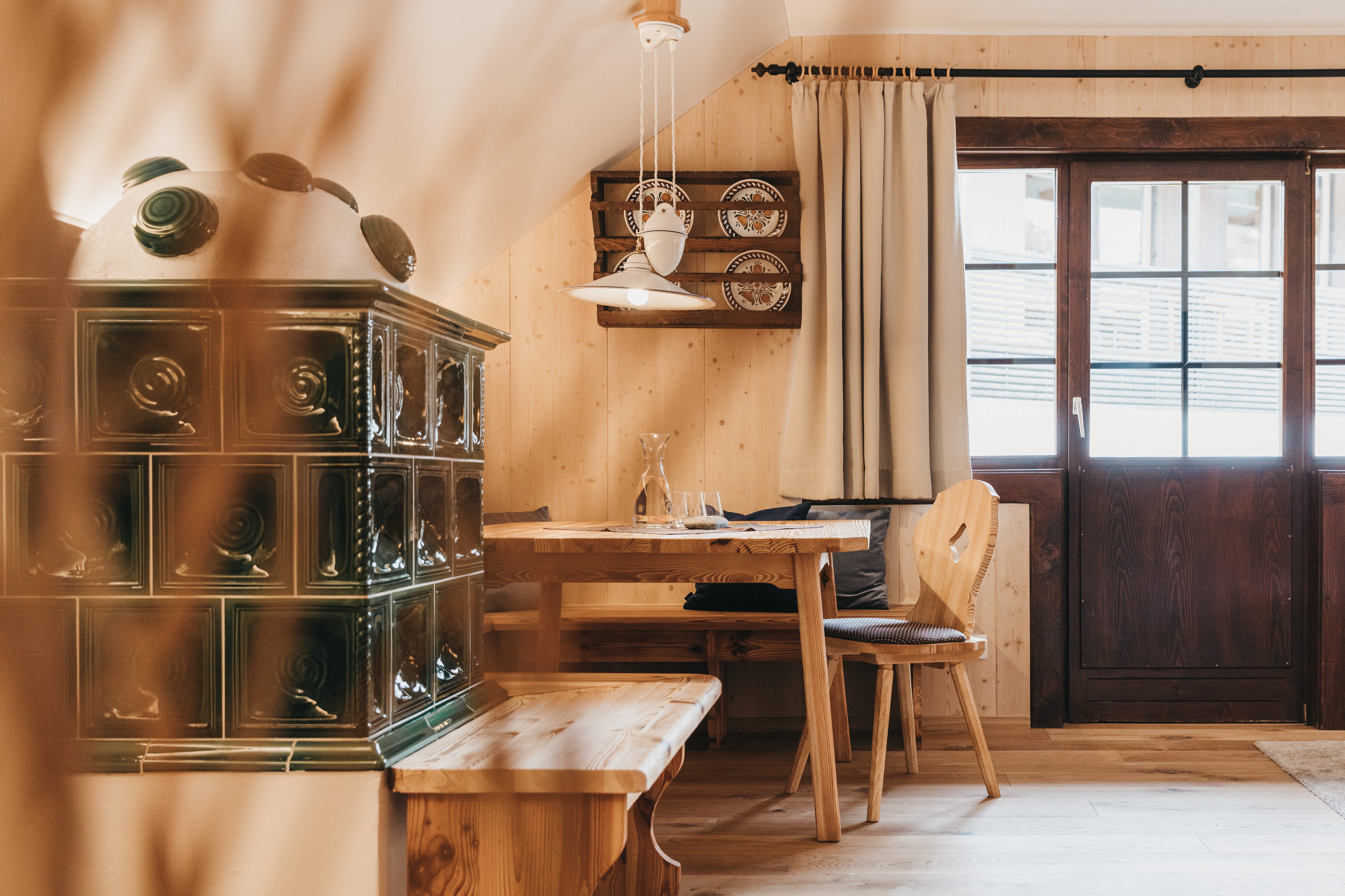 NAMASTÉ & GEH - Das Naturel Yoga-Wander-Retreat im Hoteldorf SCHÖNLEITN in Kärnten (AT) 4 Nächte für 1 Pers.
